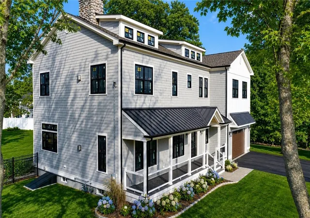 Photo 1 of Single family home for sale at 980 Green End Ave, Middletown, RI 02842 | MLS# 1423275 | Listing updated on 2026-09-27