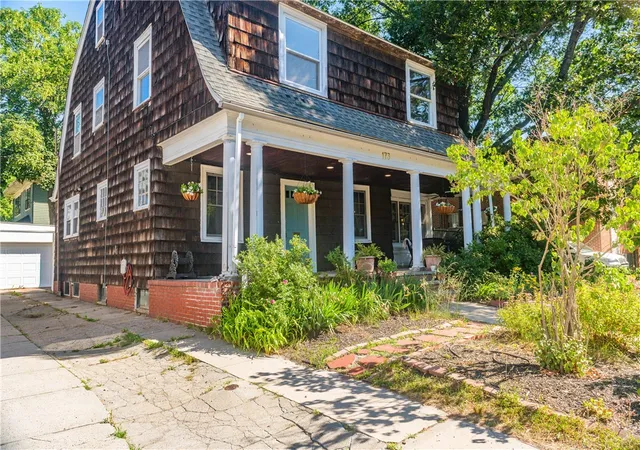 Photo 3 of Single family home for sale at 173 Lexington Ave, Providence, RI 02907 | MLS# 1423301 | Listing updated on 2026-09-28