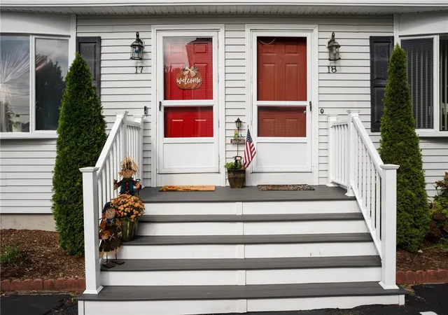 Photo 2 of Sale Pending at 23 Benefit St #17, Warwick, RI 02886 | MLS# 1423269 | Listing updated on 2026-10-04