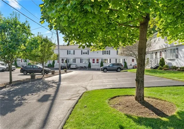 Photo 3 of Sale Pending at 23 Benefit St #17, Warwick, RI 02886 | MLS# 1423269 | Listing updated on 2026-10-04