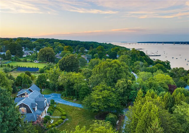 Photo 4 of Single family home for sale at 125 Waterway, Saunderstown, RI 02874 | MLS# 1423199 | Listing updated on 2026-10-17