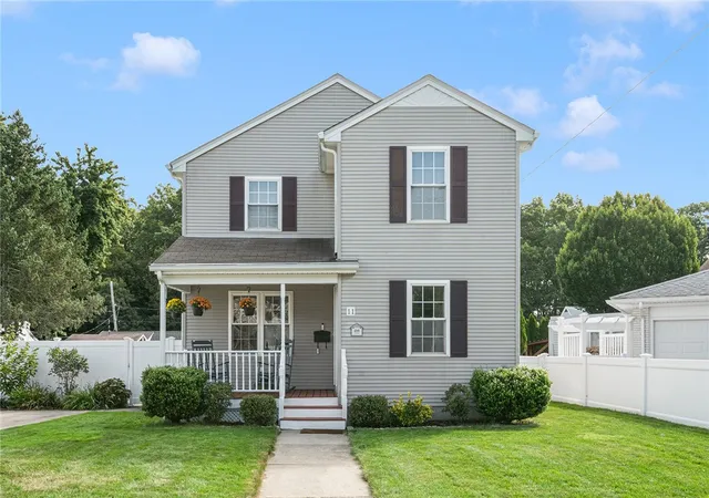 Single family home for sale at 11 Brookdale Blvd, Pawtucket, RI 02861 | MLS# 1423085