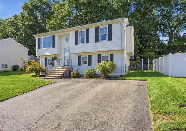 Photo 3 of Sale Pending at 21 Lawnacre Dr, North Providence, RI 02911 | MLS# 1423586 | Listing updated on 2026-10-13