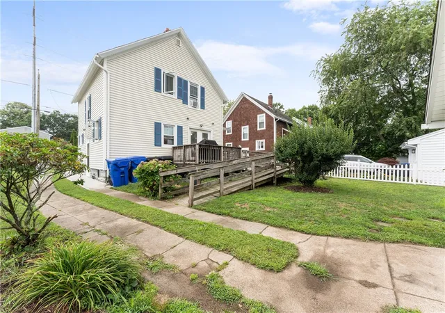 Photo 3 of Single family home for sale at 34 Kent Ave, East Providence, RI 02914 | MLS# 1423670 | Listing updated on 2026-10-28