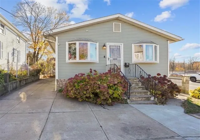 Photo 2 of Single family home for sale at 216 Wendell St, Providence, RI 02909 | MLS# 1423717 | Listing updated on 2026-10-21