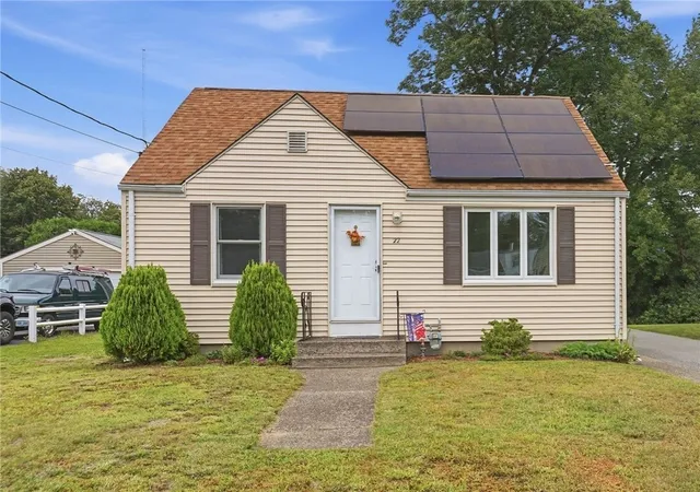 Photo 2 of Sale Pending at 22 Larchmere Dr, Rumford, RI 02916 | MLS# 1423556 | Listing updated on 2026-10-20