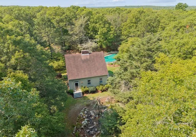 Photo 3 of Single family home for sale at 840 Lake Rd, Tiverton, RI 02878 | MLS# 1418141 | Listing updated on 2026-10-22