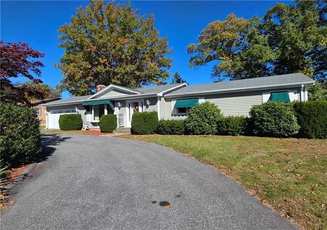 Photo 3 of Single family home for sale at 19 Roger Williams Dr, Greenville, RI 02828 | MLS# 1423698 | Listing updated on 2026-10-15