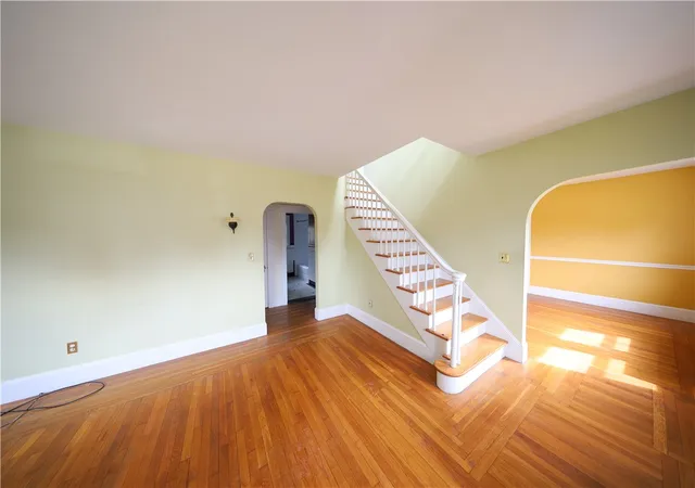 Photo 4 of Single family home for sale at 43 Admiral Kalbfus Rd, Newport, RI 02840 | MLS# 1423922 | Listing updated on 2026-10-13