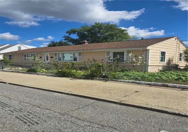 Multi family home for sale at 89 Columbia Ave, Pawtucket, RI 02860 | MLS# 1423588