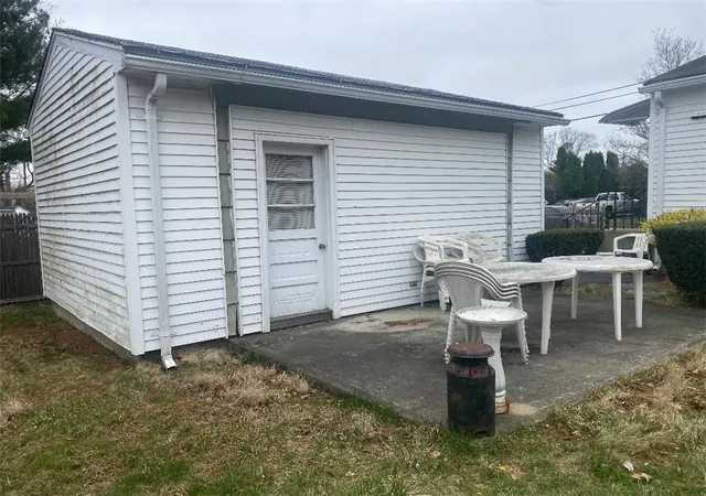 Photo 3 of Sale Pending at 39 Fyffe Ave, Cranston, RI 02920 | MLS# 1423298 | Listing updated on 2026-10-18
