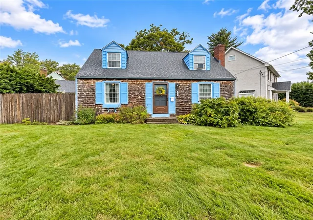 Photo 1 of Single family home for sale at 220 Sachem Rd, North Kingstown, RI 02852 | MLS# 1424012 | Listing updated on 2026-10-18