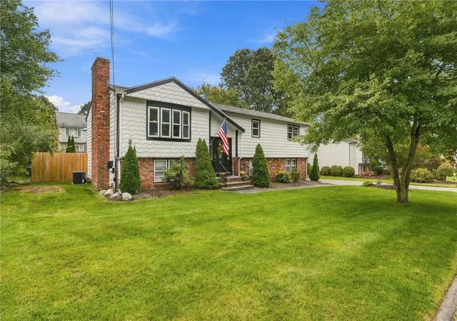Photo 1 of Sale Pending at 7 Cindy Cir, Johnston, RI 02919 | MLS# 1424144 | Listing updated on 2026-10-12