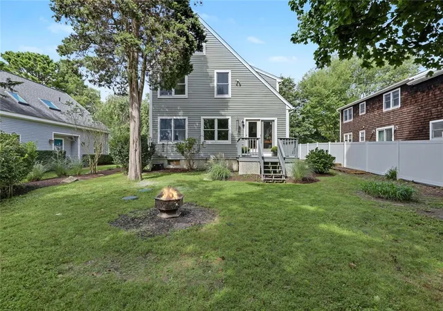 Photo 2 of Single family home for sale at 9 Cutter St, Jamestown, RI 02835 | MLS# 1424216 | Listing updated on 2026-10-20