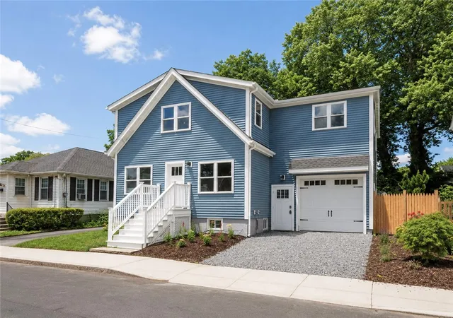Photo 1 of Single family home for sale at 31 Prescott Hall Rd, Newport, RI 02840 | MLS# 1424264 | Listing updated on 2026-10-19
