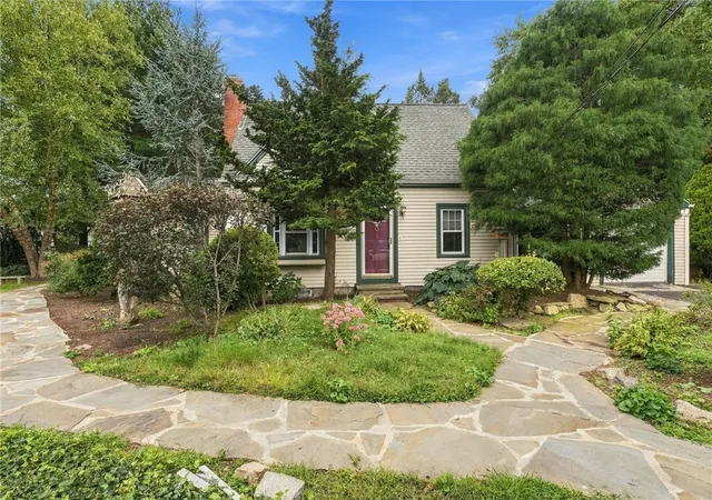 Photo 1 of Single family home for sale at 2 Elton Cir, Cranston, RI 02921 | MLS# 1424351 | Listing updated on 2026-10-14
