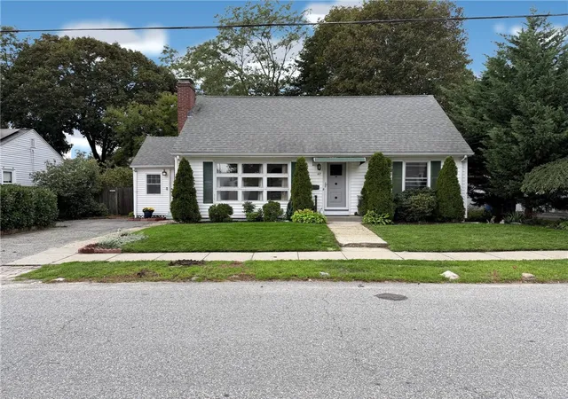 Photo 1 of Single family home for sale at 117 Forest Ave, Cranston, RI 02910 | MLS# 1424793 | Listing updated on 2026-10-18