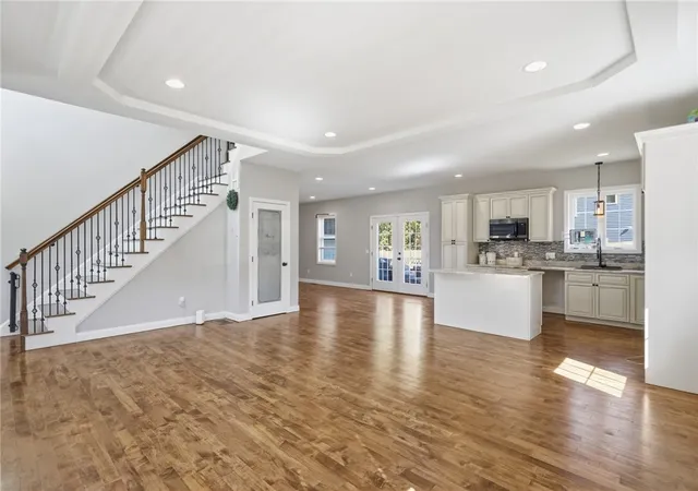 Photo 4 of Single family home for sale at 132 Theresa Marie Ave, Woonsocket, RI 02895 | MLS# 1424824 | Listing updated on 2026-10-20