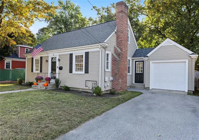 Photo 2 of Single family home for sale at 15 River Rd, Lincoln, RI 02865 | MLS# 1424460 | Listing updated on 2026-10-19