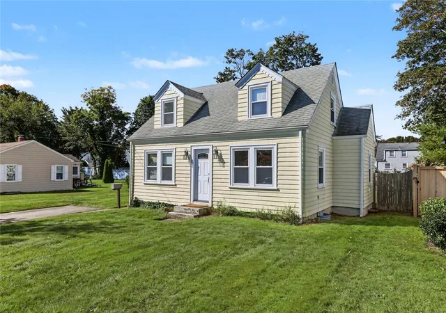 Photo 1 of Single family home for sale at 18 Townsend Dr, Barrington, RI 02806 | MLS# 1422255 | Listing updated on 2026-10-22