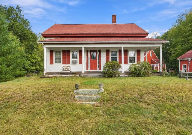 Photo 1 of Single family home for sale at 406 S Main St, Pascoag, RI 02859 | MLS# 1424621 | Listing updated on 2026-10-12