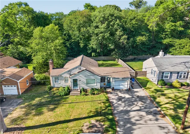 Photo 2 of Single family home for sale at 9 Milton Rd, Barrington, RI 02806 | MLS# 1424881 | Listing updated on 2026-10-20