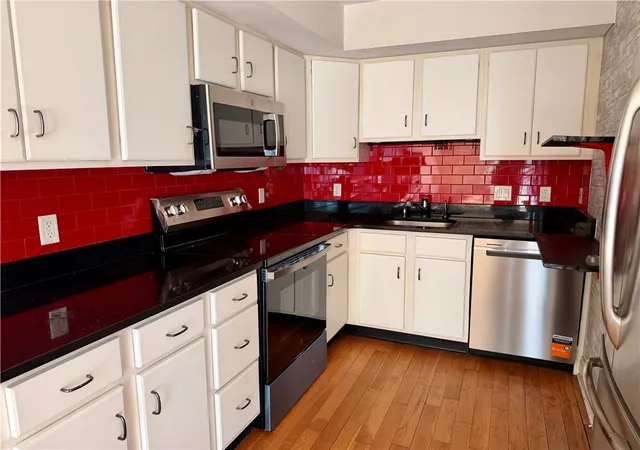 Photo 4 of Condo for sale at 59 E George St #1, Providence, RI 02906 | MLS# 1424966 | Listing updated on 2026-10-20