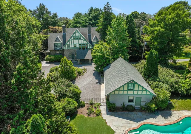 Photo 1 of Single family home for sale at 360 Rumstick Rd, Barrington, RI 02806 | MLS# 1424990 | Listing updated on 2026-10-13
