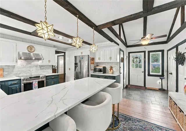 Photo 2 of Sale Pending at 21 Lawnacre Dr, Cranston, RI 02920 | MLS# 1424682 | Listing updated on 2026-10-12