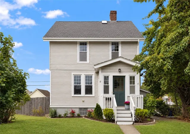 Photo 1 of Single family home for sale at 12 Blackwell Pl, Newport, RI 02840 | MLS# 1423735 | Listing updated on 2026-10-22