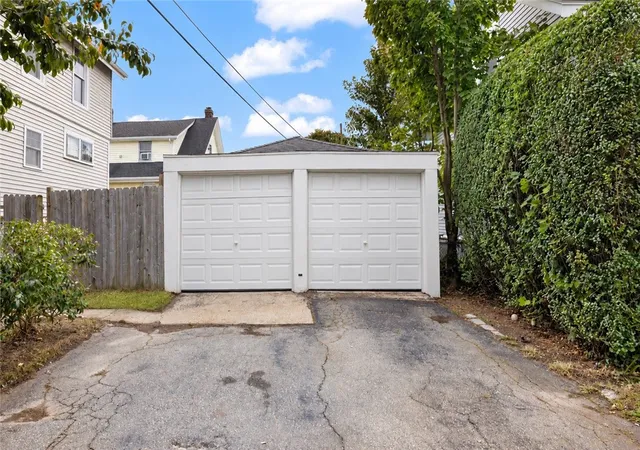 Photo 32 of Single family home for sale at 12 Blackwell Pl, Newport, RI 02840 | MLS# 1423735 | Listing updated on 2026-10-22