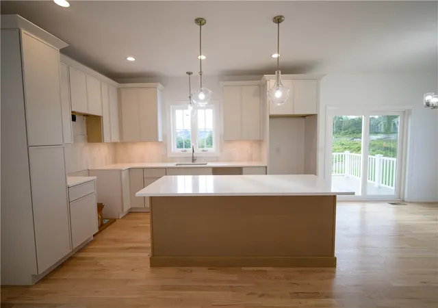 Photo 1 of Single family home for sale at 30 Bunker Hl Xing, Portsmouth, RI 02871 | MLS# 1425115 | Listing updated on 2026-10-18