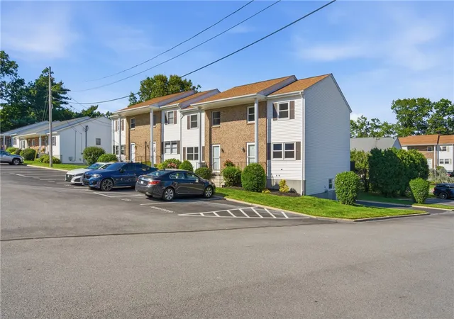 Condo for sale at 16 Scenery Ln, Johnston, RI 02919 | MLS# 1425128