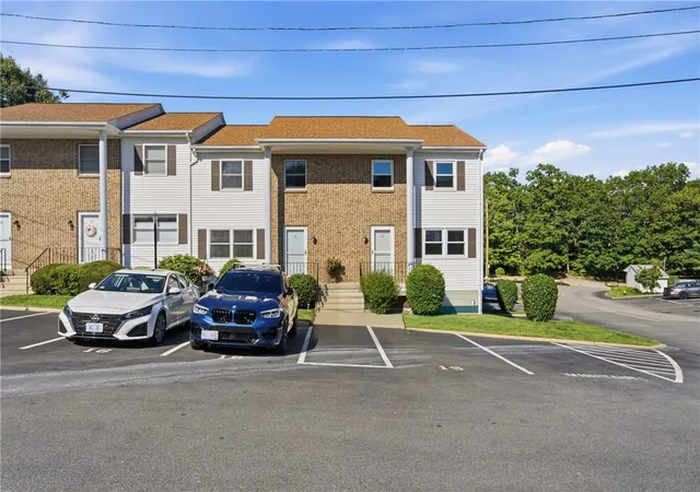 Photo 2 of Condo for sale at 16 Scenery Ln, Johnston, RI 02919 | MLS# 1425128 | Listing updated on 2026-10-19