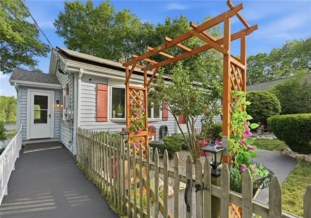 Photo 3 of Single family home for sale at 55 Slater Dr, Harrisville, RI 02830 | MLS# 1425183 | Listing updated on 2026-10-16