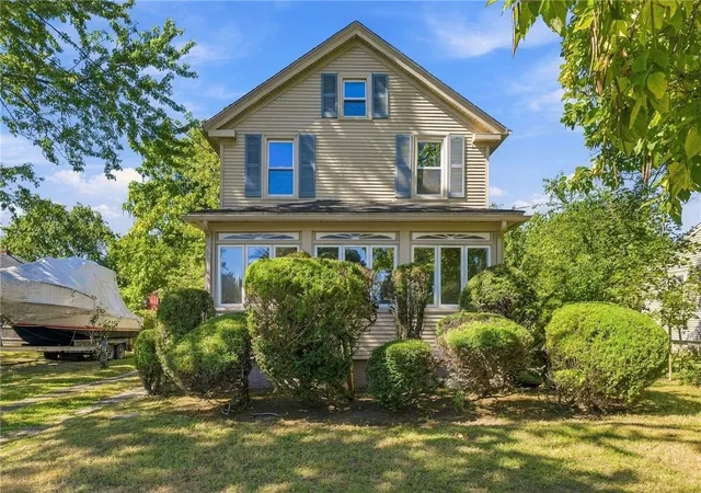 Photo 1 of Single family home for sale at 11 Tourtelott Ave, Warwick, RI 02886 | MLS# 1424887 | Listing updated on 2026-10-18
