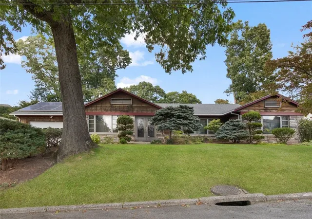 Photo 1 of Sale Pending at 6 Cold Brk Ct, Cranston, RI 02920 | MLS# 1424491 | Listing updated on 2026-10-27