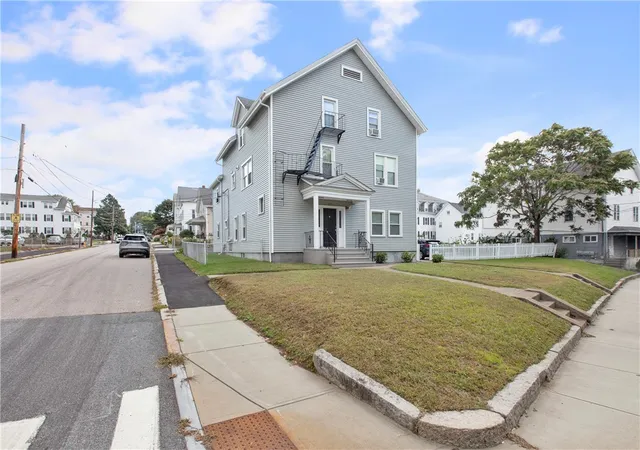 Photo 3 of Sale Pending at 471 Broad St, Cumberland, RI 02864 | MLS# 1425268 | Listing updated on 2026-10-15