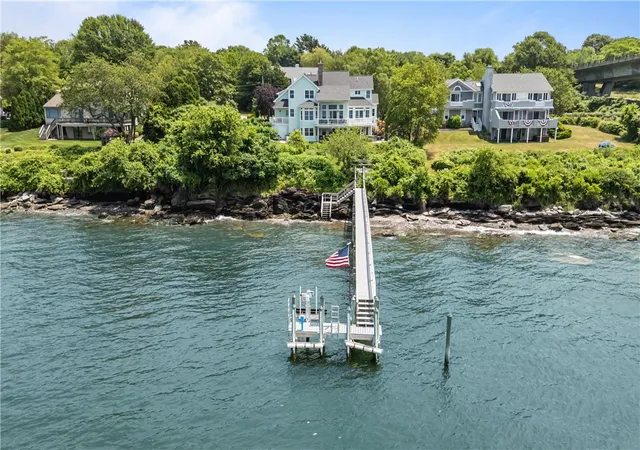 Photo 2 of Single family home for sale at 121 Seaside Dr, Jamestown, RI 02835 | MLS# 1425239 | Listing updated on 2026-10-17