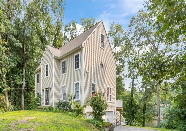 Photo 2 of Single family home for sale at 22 Breezy Knoll Rd, Greenville, RI 02828 | MLS# 1425347 | Listing updated on 2026-10-22