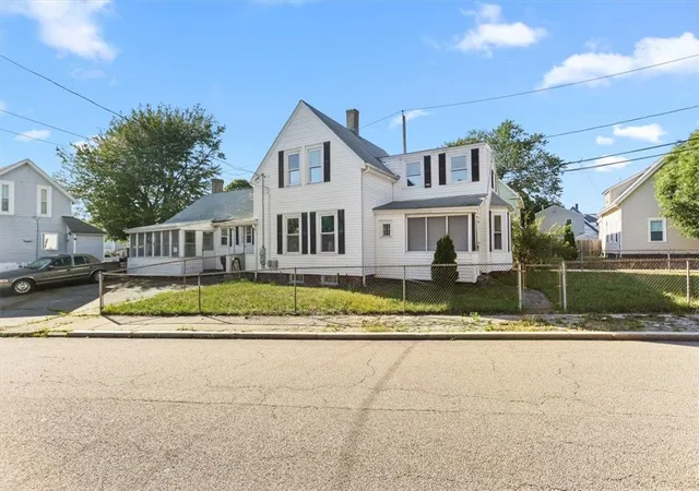 Photo 3 of Multi family home for sale at 6 Shore Rd, Riverside, RI 02915 | MLS# 1425400 | Listing updated on 2026-10-19