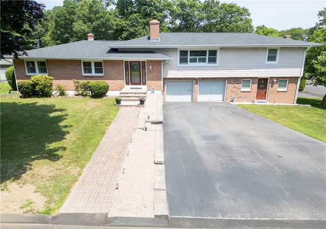 Photo 1 of Single family home for sale at 10 Sesame St, Westerly, RI 02891 | MLS# 1425439 | Listing updated on 2026-10-19