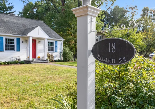 Photo 3 of Single family home for sale at 18 Massasoit Ave, Barrington, RI 02806 | MLS# 1425111 | Listing updated on 2026-10-19