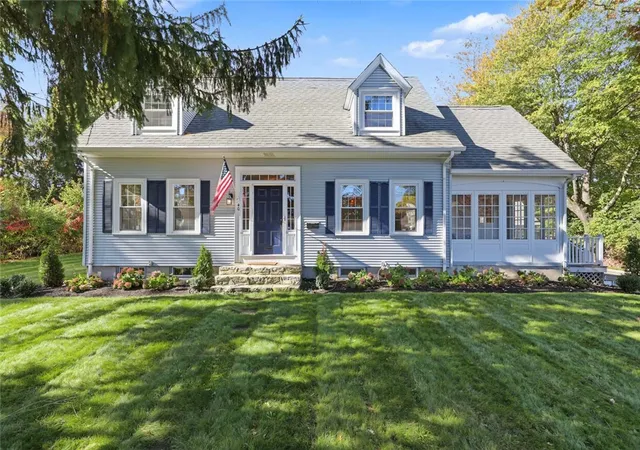 Photo 1 of Single family home for sale at 40 Grandview Ave, Lincoln, RI 02865 | MLS# 1424372 | Listing updated on 2026-10-21