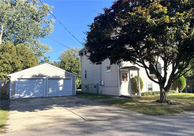 Photo 1 of Single family home for sale at 46 Errol St, Warwick, RI 02888 | MLS# 1425495 | Listing updated on 2026-10-20