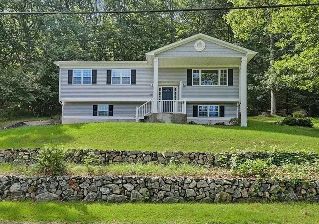 Photo 2 of Single family home for sale at 145 Grandview Ave, Lincoln, RI 02865 | MLS# 1425499 | Listing updated on 2026-10-19