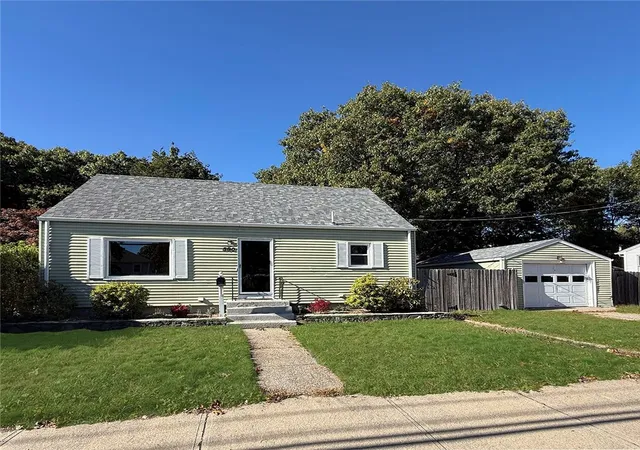 Photo 2 of Single family home for sale at 890 Cottage St, Pawtucket, RI 02861 | MLS# 1425432 | Listing updated on 2026-10-21