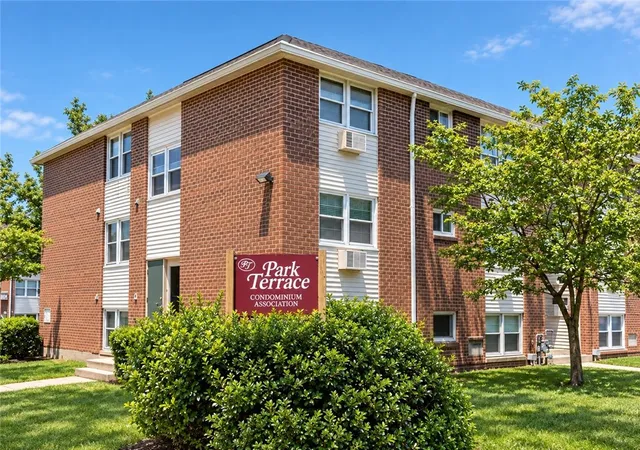 Photo 1 of Condo for sale at 76 Park St #6, Pawtucket, RI 02860 | MLS# 1425681 | Listing updated on 2026-10-21
