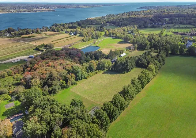 Photo 1 of Land for sale at 184 Glen Rd, Portsmouth, RI 02871 | MLS# 1425795 | Listing updated on 2026-10-22