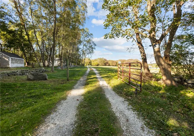 Photo 4 of Land for sale at 184 Glen Rd, Portsmouth, RI 02871 | MLS# 1425795 | Listing updated on 2026-10-22